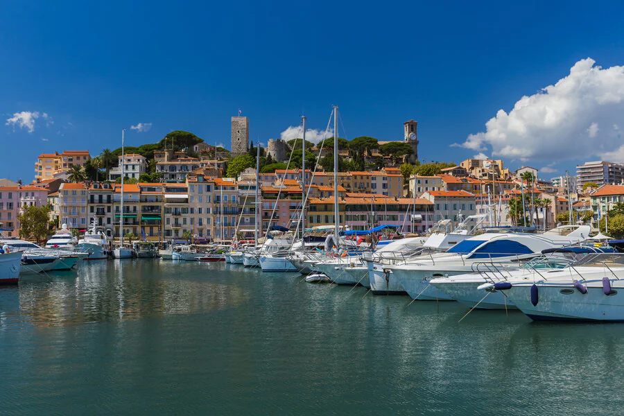 Voyage dans le Suquet à Cannes au c?ur de la Côte d'Azur