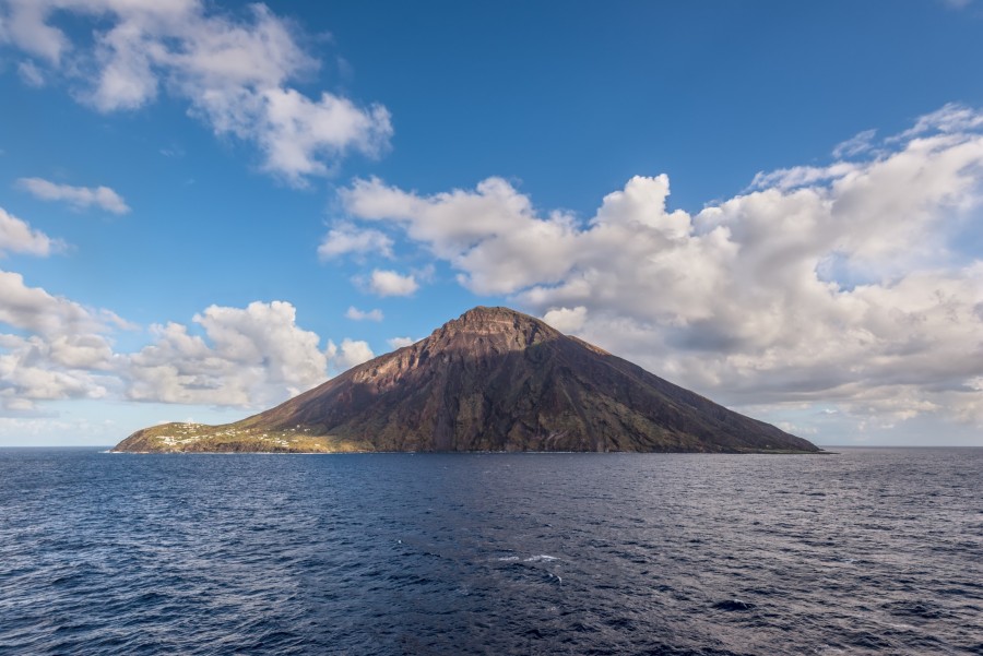 Quels sont les principaux volcans en Sicile ?